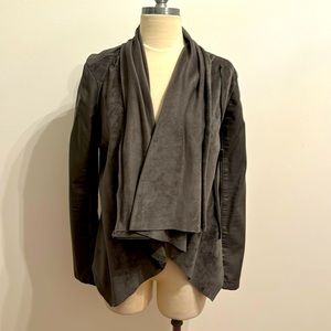 BlankNYC gray vegan faux leather and suede moto jacket sz small